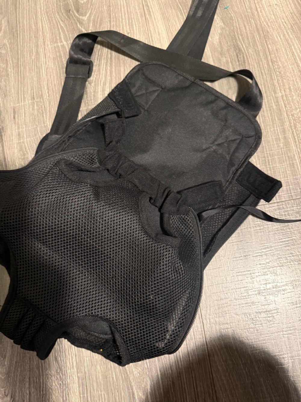 Black Mesh pet Front-Carrier Backpack - Picture 2 of 3